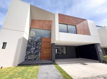 Casa de 3 habitaciones, Ocoyucan · Casa en Renta, Parque Mónaco, Lomas de Angelópolis