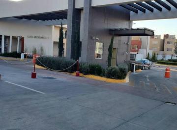 Casa · 369m² · 3 Recámaras · 1 Estacionamiento · Casa en Venta en Conjunto Urbano Abierto Las Misiones II