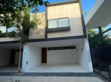 Casa en condominio de 2 habitaciones, Mérida · Townhouse Venta en Montebello