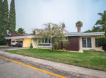 4ef21940ad4b946c7b7b97cfb0af8ecafe77cca6fd219945998e66a8901cf876 · Casa en Venta en Club de Golf Santa Anita