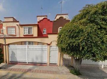 Casa de 3 habitaciones, Ecatepec de Morelos · Casa en Venta, Josefa Ortíz de Domínguez, Las Américas, Ecatepec de Morelos Recuperación Bancaria