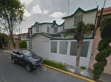 Casa de 4 habitaciones, Toluca · Casa en Venta Calle Sierra Ventana, Valle Don Camilo Toluca Estado de México Recuperación Bancaria