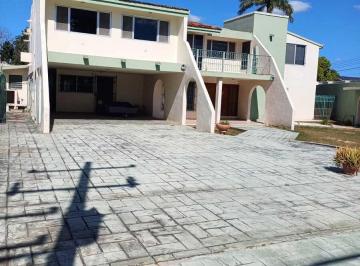 Casa de 4 habitaciones, Mérida · Casa en Venta Dentro de Periferico