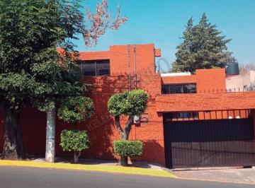 Casa · 240m² · 4 Recámaras · Magisterial Vista Bella, Satélite