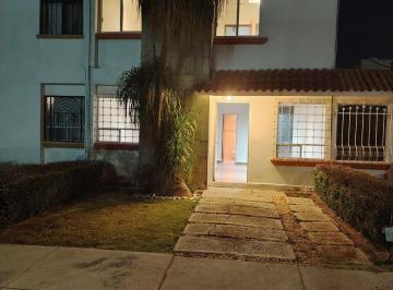 Casa de 3 habitaciones, Corregidora · Hermosa Casa en Venta en Fraccionamientopirámides, Corregidora, Queretar