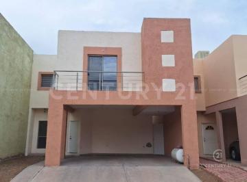 Casa · 171m² · 3 Recámaras · 2 Estacionamientos · Casa en Venta en Fraccionamiento Jardines de La Mancha en Chihuahua, Chih.