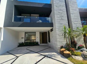 Casa · 181m² · 4 Recámaras · 2 Estacionamientos · Casa en Venta Lomas de Angelopolis $7,500,000 Parque Coahuila