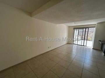 Casa de 3 habitaciones, El Marqués · Casa con Sala de Tv o Estudio y 3 Recámaras. Zibatá - Venta