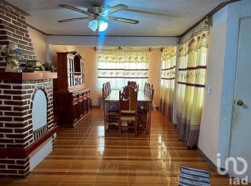 Casa · 228m² · 5 Recámaras · 1 Estacionamiento · Casa en Venta en San Andrés Ahuashuatepec, Tlaxcala, Tlaxcala