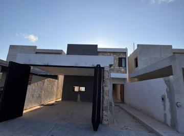 Casa de 3 habitaciones, Mérida · Casa en Dzityá con Gran Terreno y Piscina Incluída