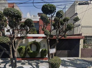 Casa de 4 habitaciones, Benito Juárez · Casa con 202 m² Superficie de Terreno y 4 Recámaras en Venta, Tlacoquemecatl