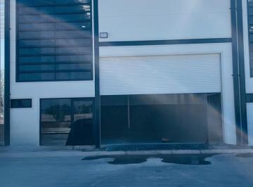 Bodega comercial · 210m² · Bodega en Renta 210 m² Zona Parque Industrial Queretaro. Gps