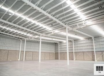 Bodega comercial · 3 Estacionamientos · Nave Industrial en Renta en Querétaro - 192.92 m² | Nave 63