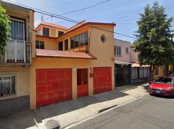 Casa de 5 habitaciones, Azcapotzalco · Amplia Casa en Azcapotzalco de Recuperación Bancaria!