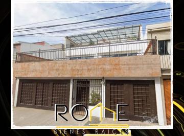 Casa de 4 habitaciones, Gustavo A. Madero · Casa en La Industrial de Recuperacion Bancaria Muy Cerca de Plaza Tepeyac!