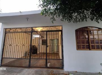 Casa · 130m² · 3 Recámaras · 1 Estacionamiento · Casa en Venta en Sector Terranova (Aeropuerto)
