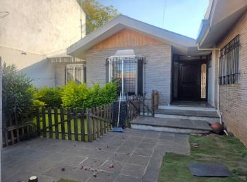 Casa de 4 habitaciones, León · Casa en Venta en León Moderno