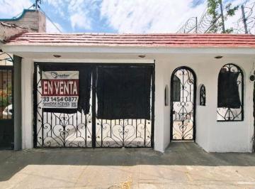 Casa de 3 habitaciones, Guadalajara · Casa en Venta en Guadalajara, Jalisco (Jardines del Nilo)