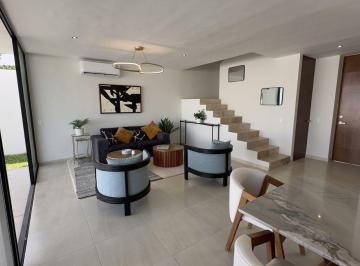 Casa · 247m² · 3 Recámaras · 2 Estacionamientos · Casa en Venta en Privada, Conkal 3 Habs.