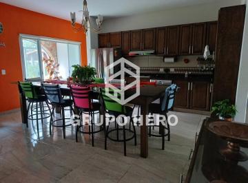 Casa · 259m² · 3 Recámaras · 8 Estacionamientos · Hermosa Casa en Venta Edén Los Sabinos