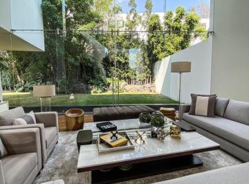Casa · 980m² · 3 Recámaras · 12 Estacionamientos · Jardines del Pedregal, Moderna Residencia en Venta