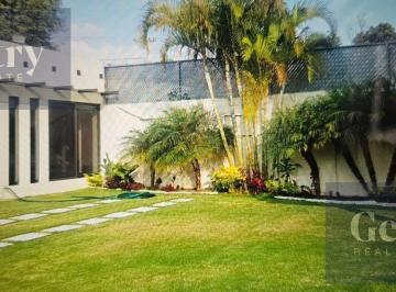 Casa · 525m² · 5 Recámaras · 4 Estacionamientos · Fraccionamiento Insurgentes Cuernavaca Casa en Venta