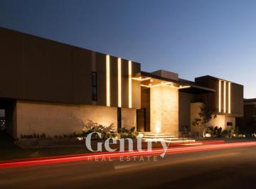 GENTRY REAL ESTATE · Casa en Venta en El Campanario Querétaro