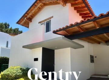 GENTRY LOMAS DEL  CAMPANARIO · Casa en Venta en Lomas del Campanario III Oportunidad