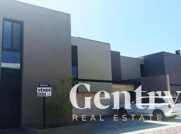 GENTRY REAL ESTATE · Casa a Estrenar en Venta La Vista Grand
