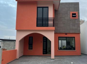 Casa · 125m² · 3 Recámaras · 2 Estacionamientos · Casa Arabica en Venta de 132 m² en Fraccionamiento Residencial Planilla del Café, Coatepec, Veracruz