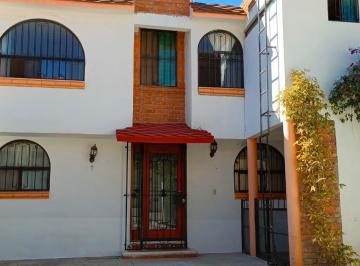 Casa · 105m² · 2 Recámaras · 1 Estacionamiento · Casa en Venta en Pachuca Centro