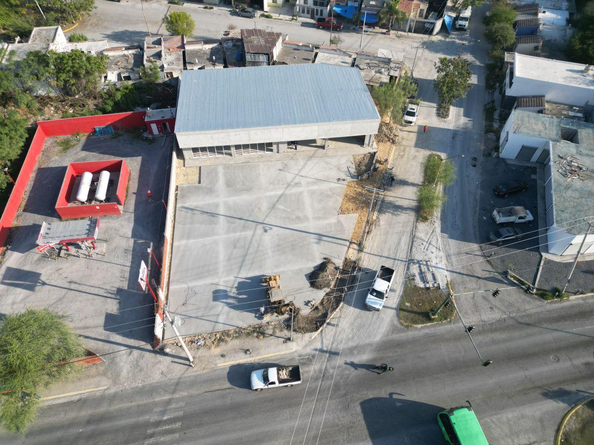 Commercial Spaces in Eloy Cavazos, Corner Location, For Rent in Juárez, N.L.