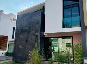 Casa de 2 habitaciones, Morelia · Casa en Venta, Altozano Morelia.