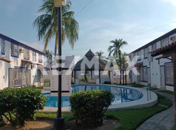 Casa en condominio · 59m² · 2 Recámaras · Asa en Venta Acapulco Diamante | La Marquesa con Alberca. Opción a 3ra Recámara. Sin Daños por Hurac