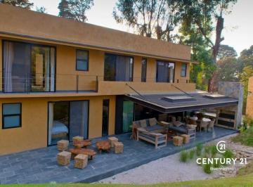 Casa en condominio de 4 habitaciones Venta MN 11,400,000 · Casa en Condominio con Amenidades, Avándaro, Valle de Bravo