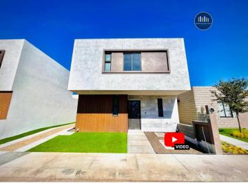 Casa de 3 habitaciones, Corregidora · La Casa Más Amplia y Exclusiva de Puerta Real - Espacios Grandes.