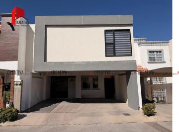 Casa de 3 habitaciones, Chihuahua · Casa en Venta en Riscos del Sol, Zona Norte, Chihuahua, Chihuahua
