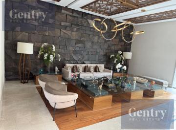 Casa · 781m² · 4 Recámaras · 5 Estacionamientos · Jardines en La Montaña, Residencia Moderna en Venta