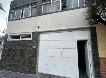 Casa de 6 habitaciones, Guadalajara · Casa en Venta Cerca del Estadio Jalisco