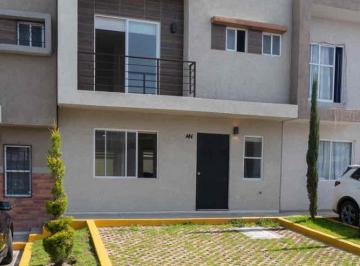 Casa · 103m² · 3 Recámaras · 2 Estacionamientos · Casa en 015 con 3 Recámaras, Id:.