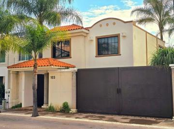 Vista Frontal Exterior · Casa en Venta en Fraccionamiento Haciendas del Campestre - León, Guanajuato
