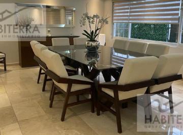 Casa · 380m² · 3 Recámaras · 3 Estacionamientos · Casa en Venta