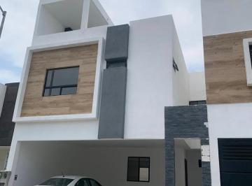 Casa · 218m² · 3 Recámaras · Casa en Privada San Carlos