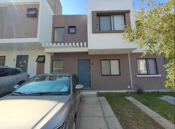 Casa en condominio · 89m² · 3 Recámaras · 2 Estacionamientos · Casa en Venta en Zakia, Querétaro