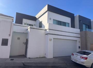 Casa de 4 habitaciones, Tijuana · Casa en Venta en Privada Vista del Sol, Frac. Residencial Agua Caliente