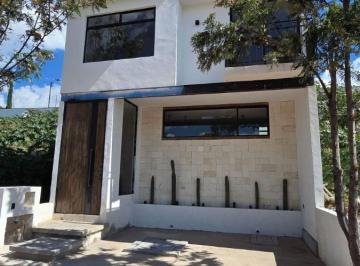 Casa de 3 habitaciones, El Marqués · Casa en Venta Ciudad Maderas Montaña