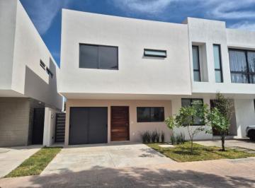 Casa en Condominio en Venta en Bosques Vallarta · Casa en Condominio en Venta en Bosques Vallarta