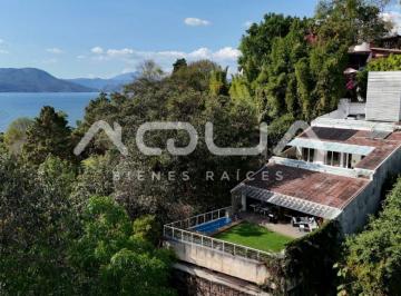 Casa de 3 habitaciones, Valle de Bravo · Casa en Privada Coporito