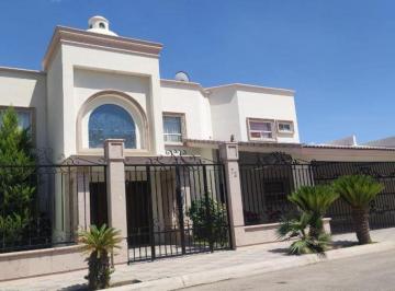 Casa de 3 habitaciones, Torreón · Hermosa Casa en Exclusivo Fraccionamiento "Residencialgalerías", Torreon, Coahuila