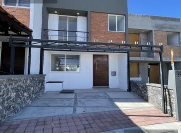 Casa · 214m² · 3 Recámaras · 2 Estacionamientos · Casa en Venta en Zibatá, El Marqués